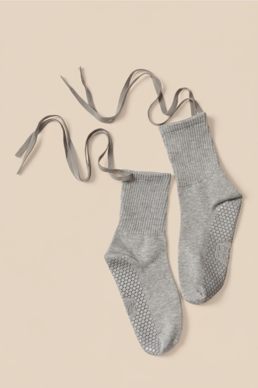 AURA Flow Grip Socks