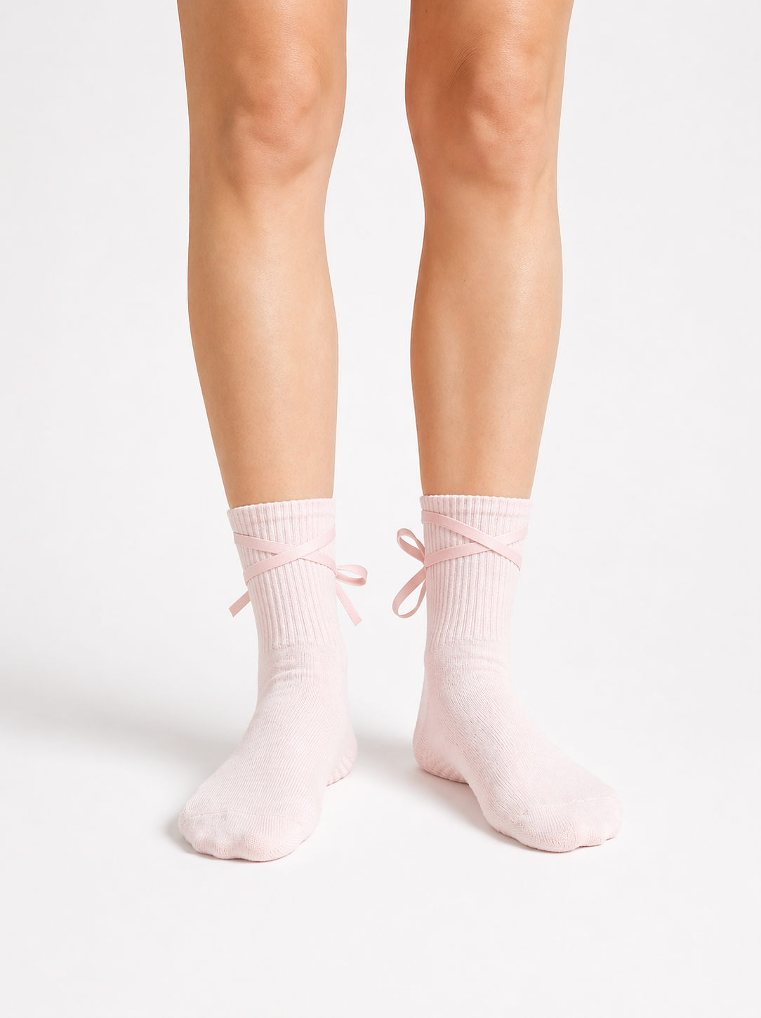 AURA Flow Grip Socks