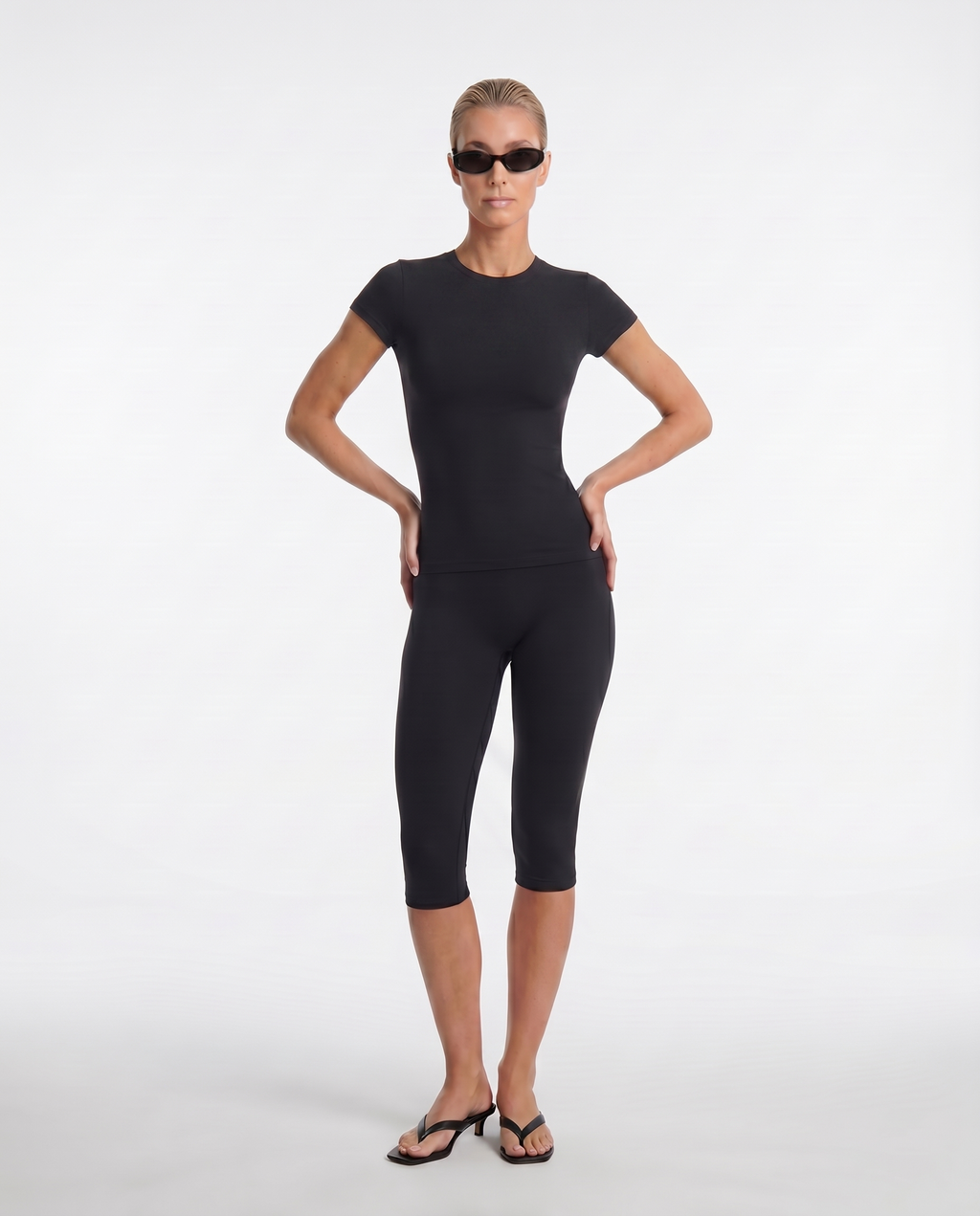 High-Waisted Shape Capri