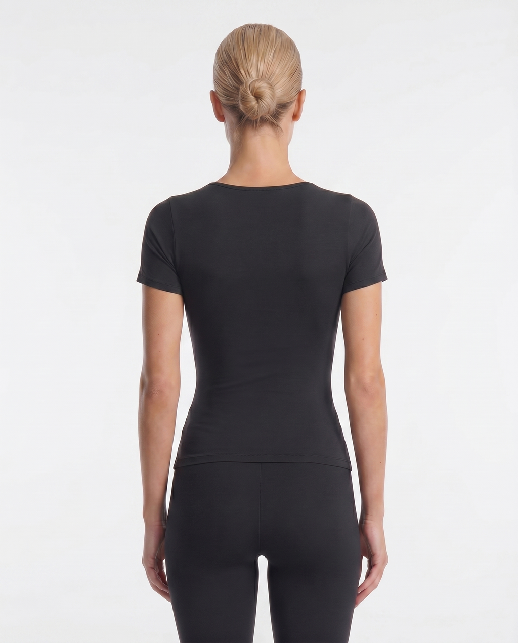AURA Essential T-Shirt